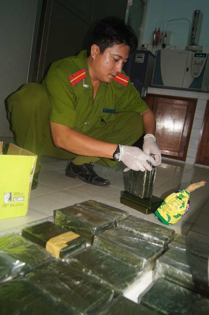 Bắt vụ án ma túy cực lớn, thu giữ bánh 34 heroin và hơn 1 kg ma túy tổng hợp 3