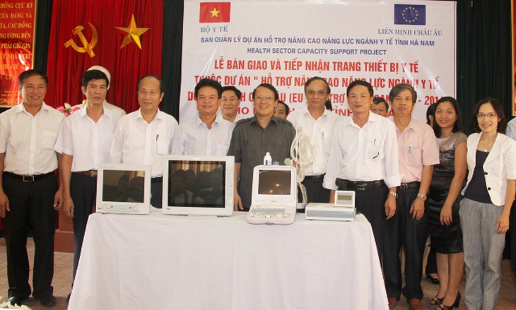 Tiếp nhận trang thiết bị y tế trị giá hơn 1,5 triệu EURO  1