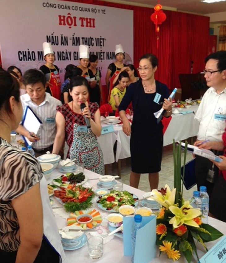 Công đoàn cơ quan Bộ Y tế thi nấu ăn chào mừng Ngày Gia đình Việt Nam 1