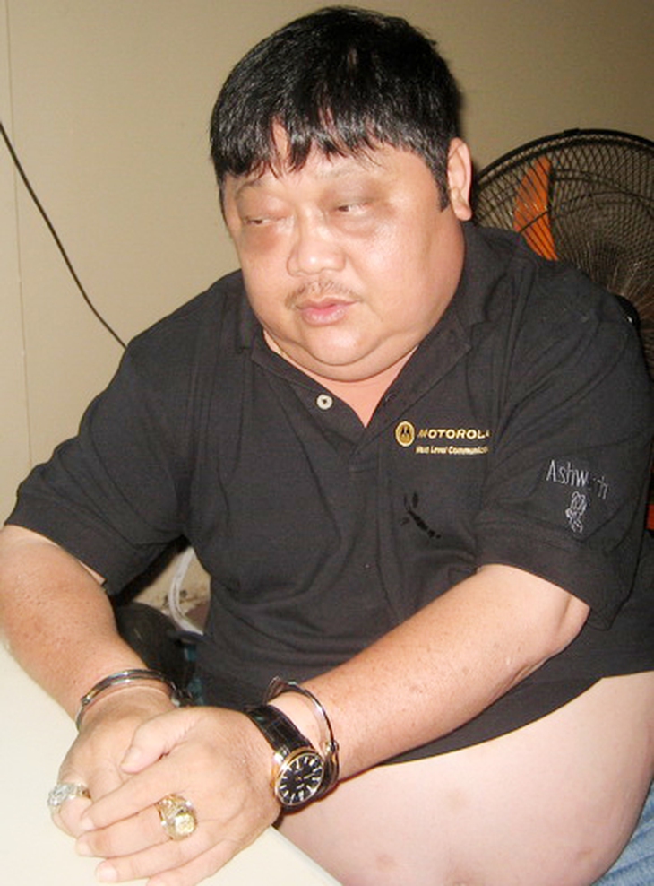 'Tiệc ma tuý' mừng đầy tháng bé trai 2