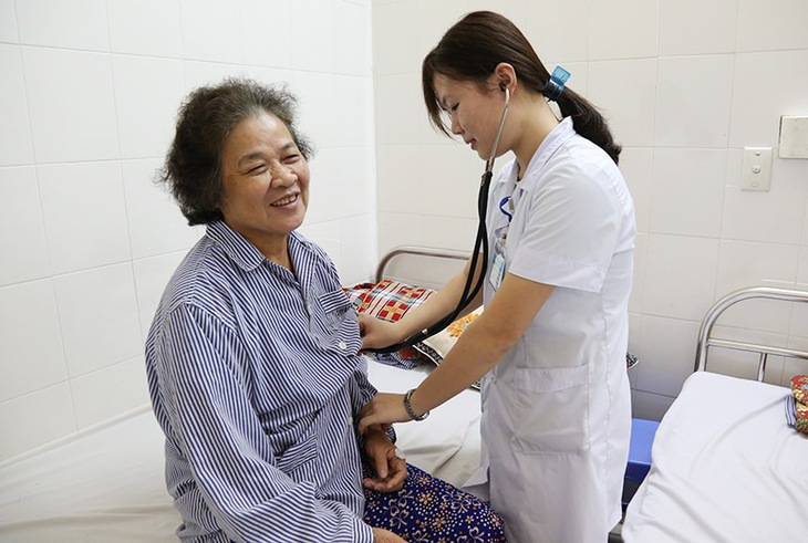 Bà Thủy vô cùng phấn khởi sau khi được can thiệp thành công