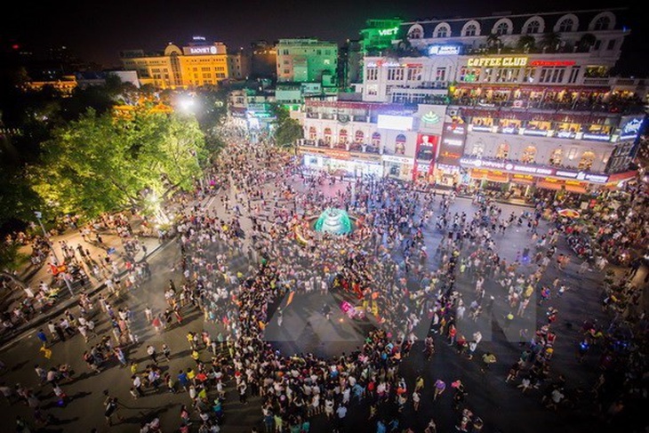 De xuat them 9 tuyen pho di bo o Ha Noi hinh anh 1