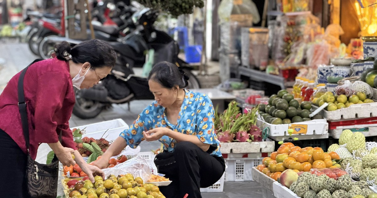 Hồng Việt Nam và hồng Trung Quốc, chỉ cần nhìn vào đặc điểm này người tiêu dùng có thể phân biệt dễ dàng