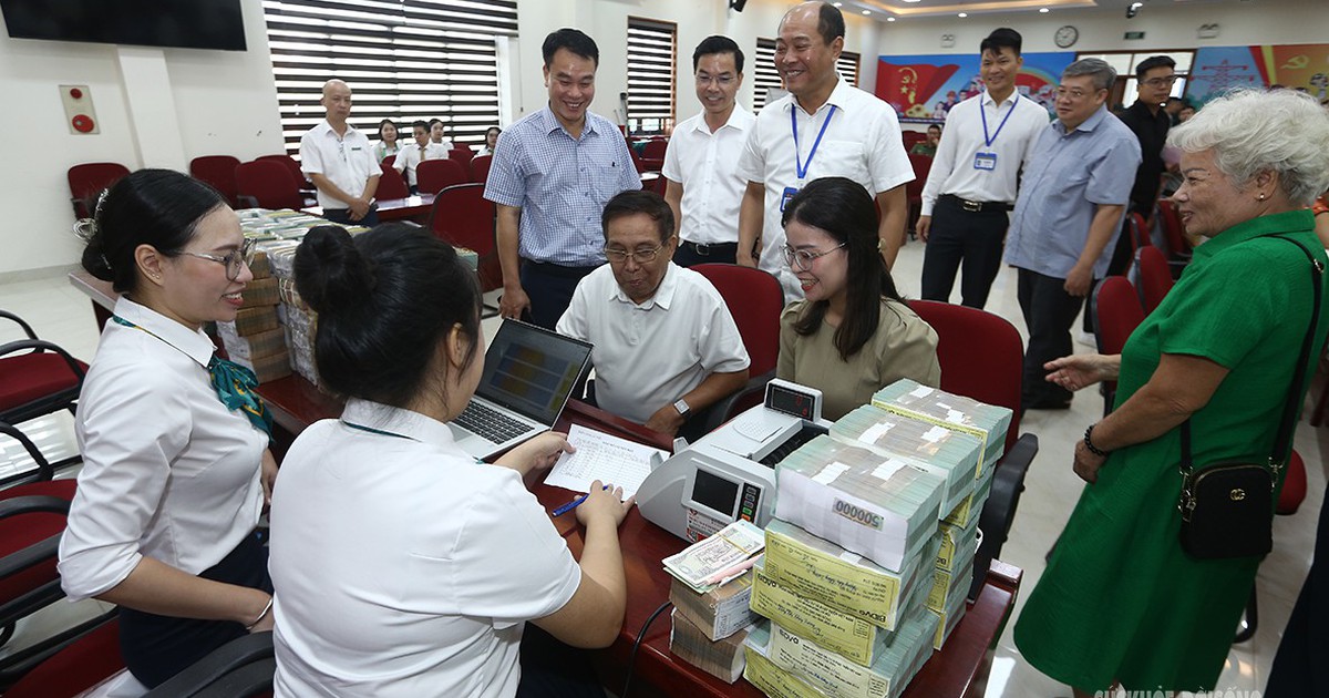 Người dân Định Công nhận tiền bồi thường, đồng lòng bàn giao mặt bằng