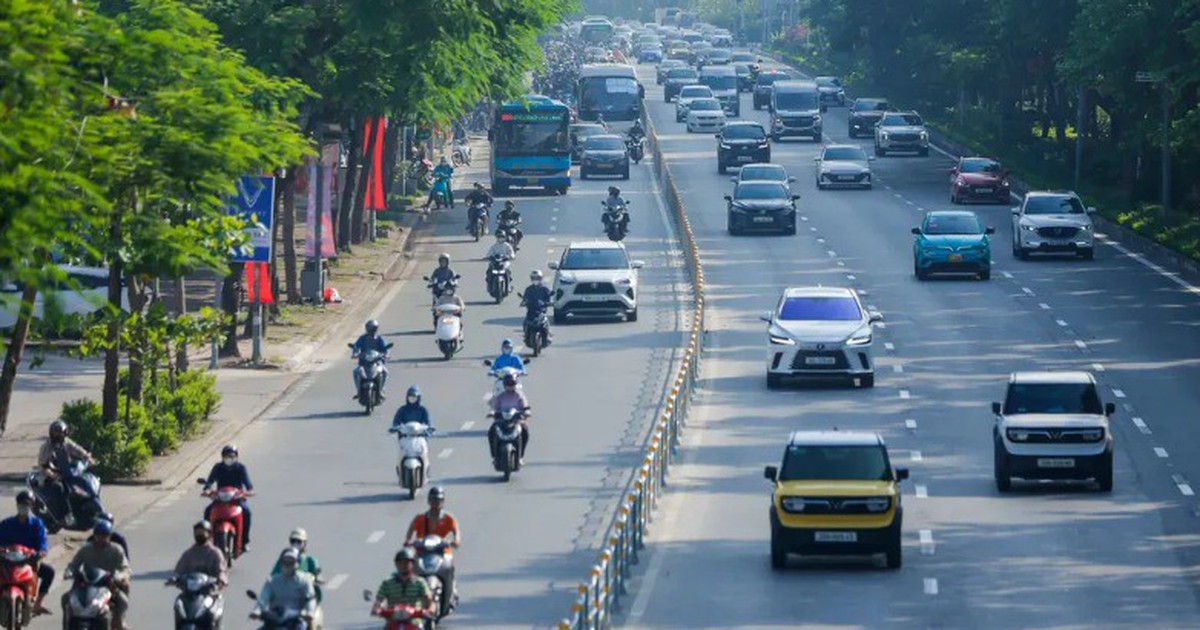 Miền Bắc vẫn nóng dù không khí lạnh tràn về