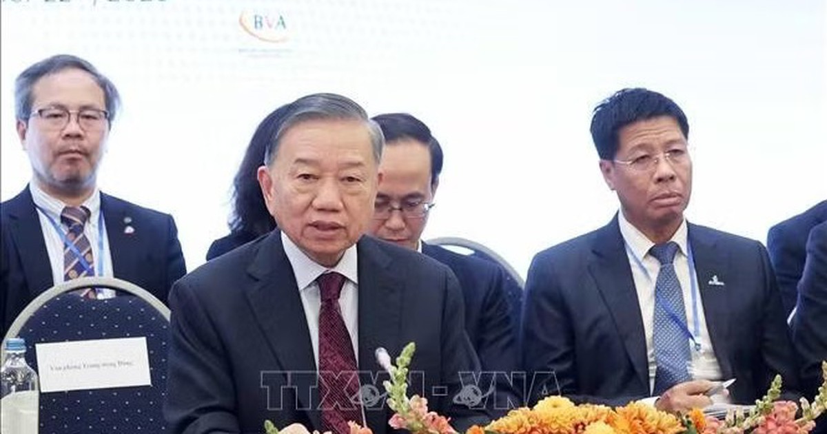 Toạ đàm cấp cao giữa Tổng Bí thư, Chủ tịch nước Tô Lâm với lãnh đạo doanh nghiệp tiêu biểu châu Âu, Bỉ