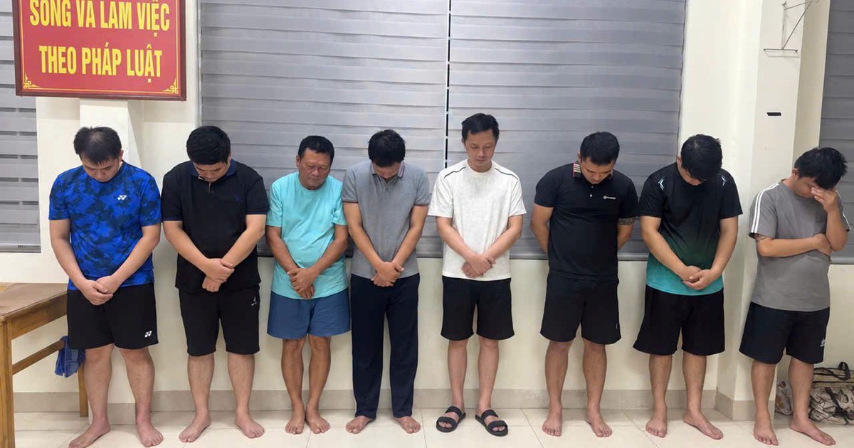 2 giảng viên đại học trong đường dây sản xuất văn bằng giả