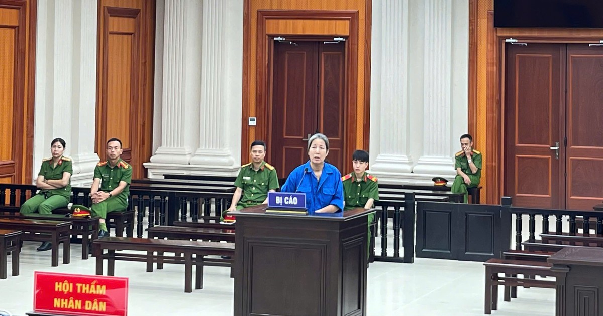 Mâu thuẫn gia đình, người phụ nữ chém chồng và con riêng