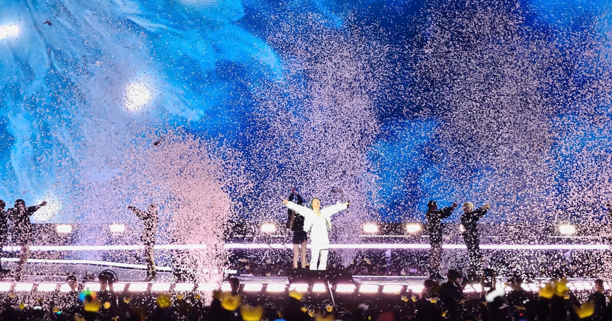 Hình ảnh ấn tượng khó quên tại đêm diễn đầu tiên của BigBang