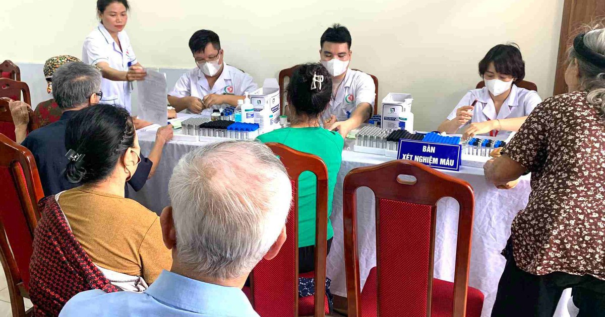 Mở rộng bao phủ chăm sóc sức khỏe toàn dân từ Nghị quyết 72-NQ/TW
