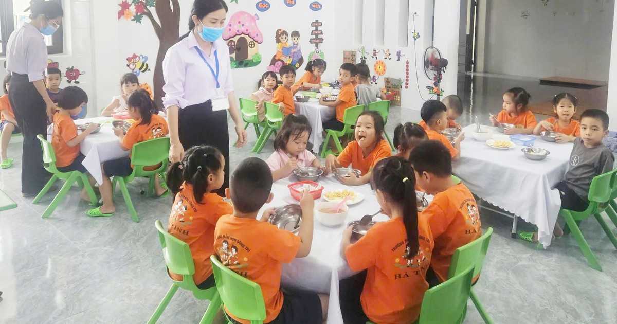 Rà soát an toàn thực phẩm tại 48 bếp ăn trường học ở Hà Tĩnh