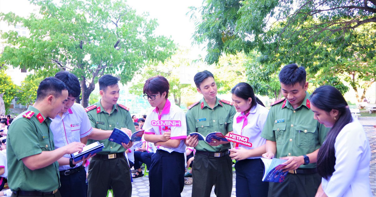 Lan tỏa Chiến dịch “Không một mình 2026”, giúp học sinh an toàn trên không gian mạng