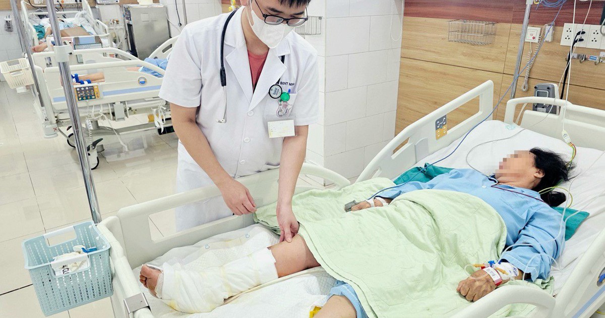 Đắp lá ớt chữa vết thương, người phụ nữ 65 tuổi nguy cơ mất chân
