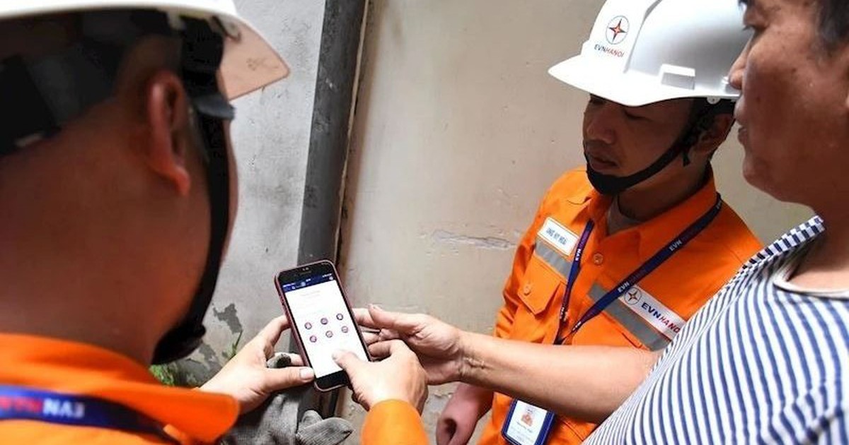 Phó Thủ tướng yêu cầu nghiên cứu giảm giá điện, giảm thuế xăng dầu