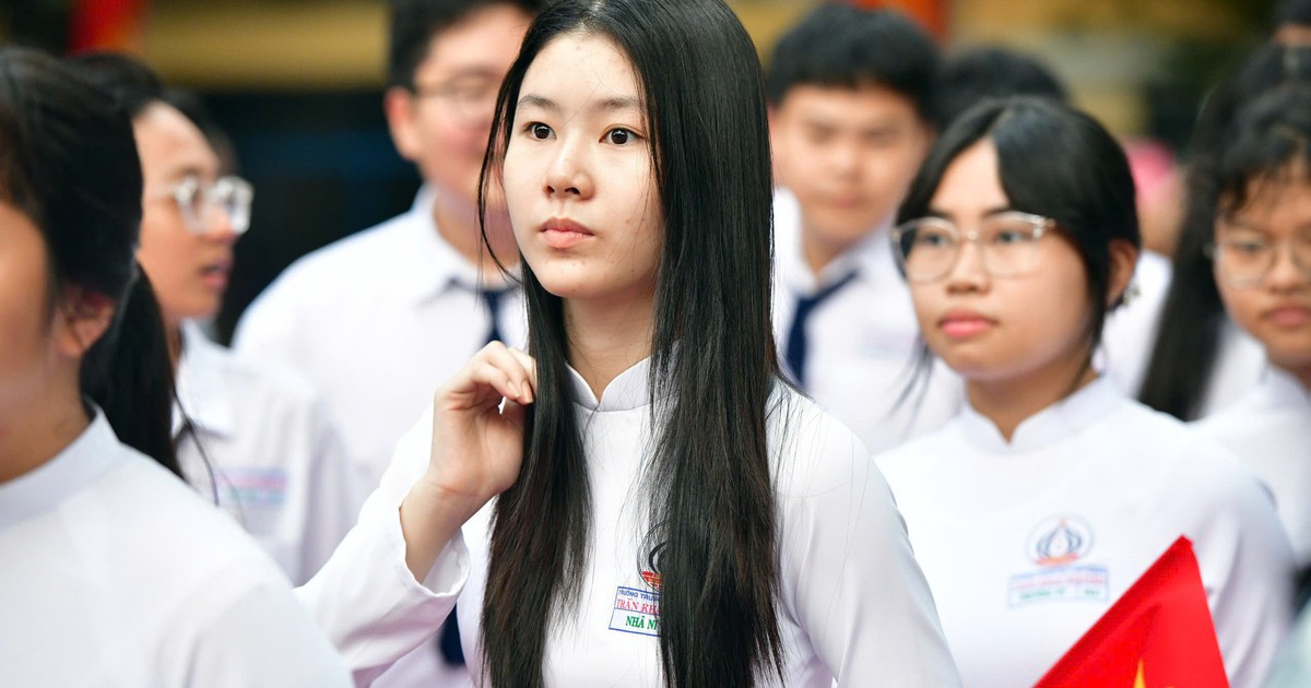 BHXH TPHCM thông báo thời hạn đóng tiền, gia hạn thẻ BHYT năm 2027
