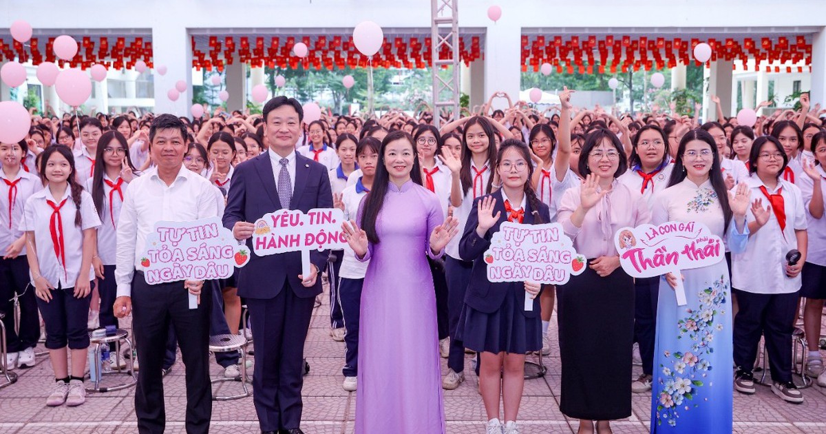 Diana khởi động chương trình "LÀ CON GÁI THẬT TUYỆT"
