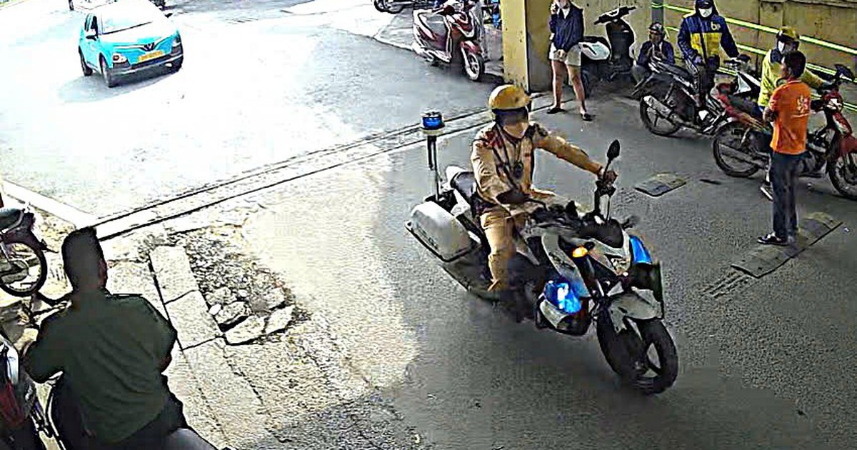 CSGT Hà Nội hai lần mở đường đưa sản phụ đi cấp cứu trong 3 ngày