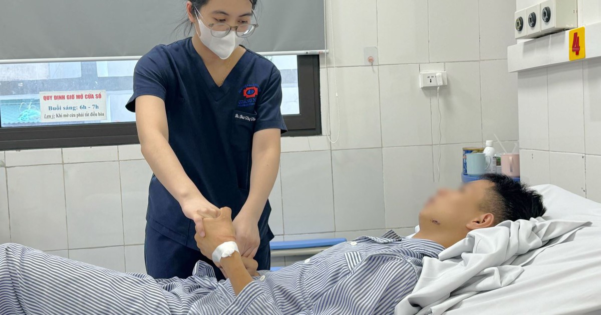 Cứu nam sinh 16 tuổi bị đột quỵ não