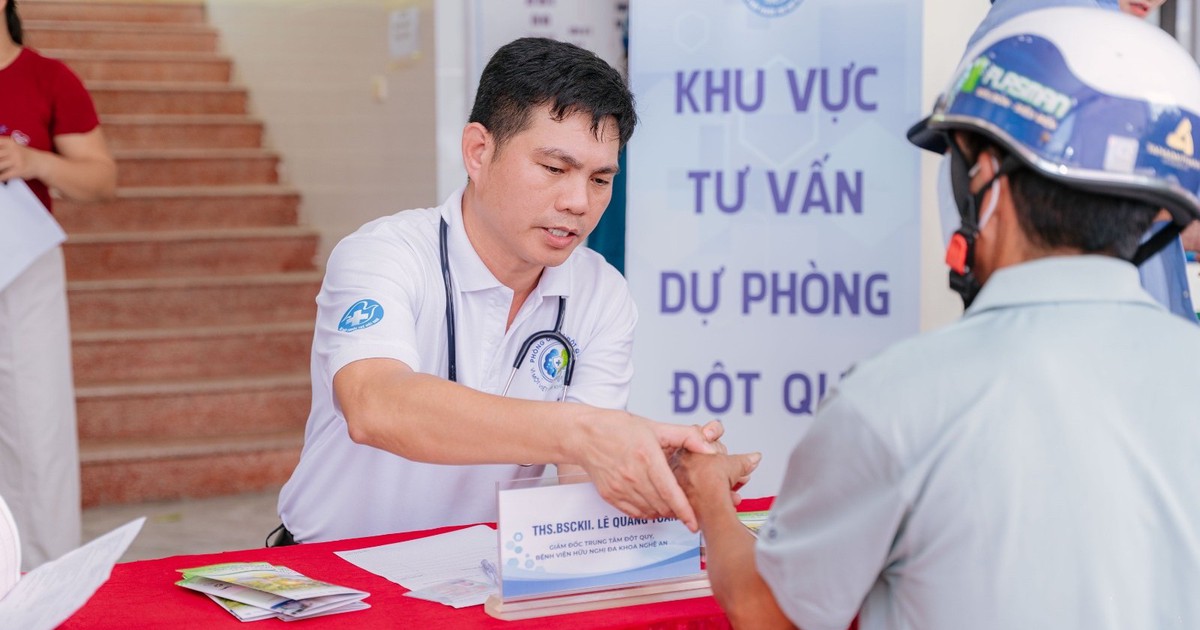 Ra mắt chuyên đề "Đột quỵ" nhân Ngày Thế giới Phòng chống Đột quỵ