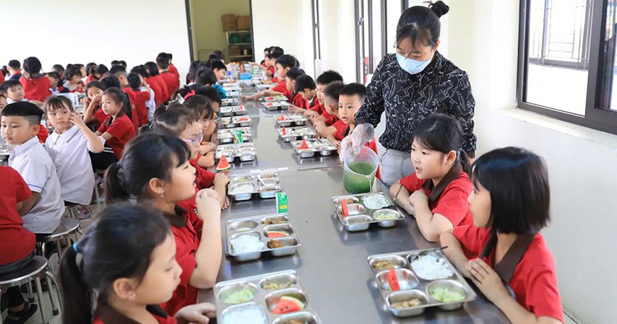 Bộ Y tế yêu cầu công khai thực đơn bữa ăn tại trường học, tăng cường giám sát đơn vị cung cấp thực phẩm