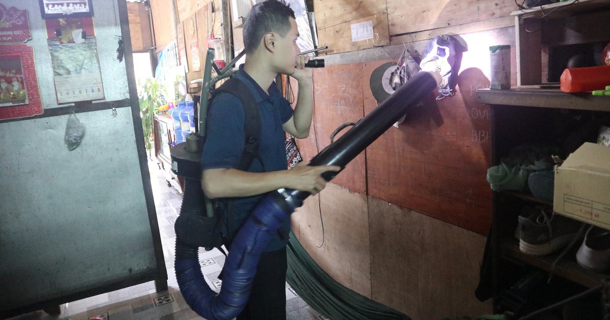 CDC Kh&aacute;nh H&ograve;a kiểm tra ổ bọ gậy ph&ograve;ng chống sốt xuất huyết