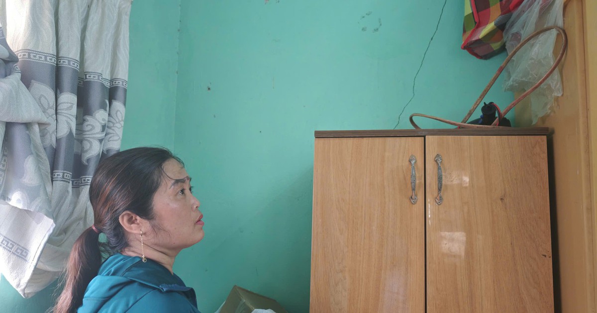 Nhiều nhà dân ở Huế nứt nẻ khi thi công đường ven biển, khắc phục ra sao?