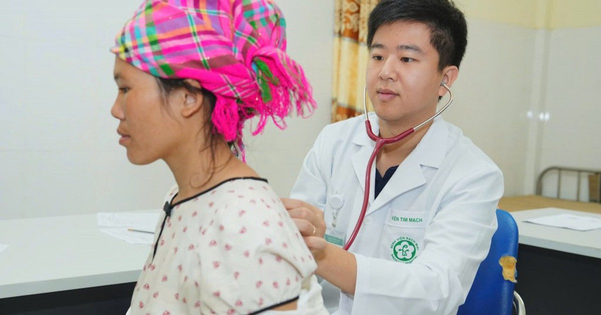 M&ocirc; h&igrave;nh b&aacute;c sĩ trẻ số quản l&yacute; sức khỏe cộng đồng