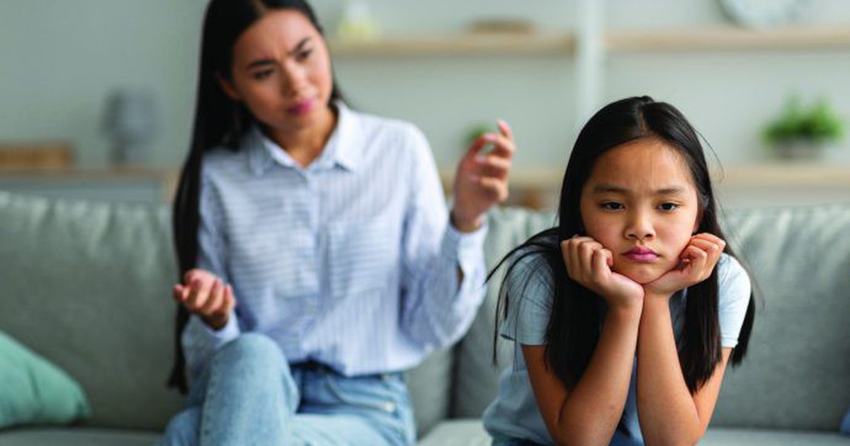 Cha mẹ cần làm gì khi con thu mình ở tuổi dậy thì?