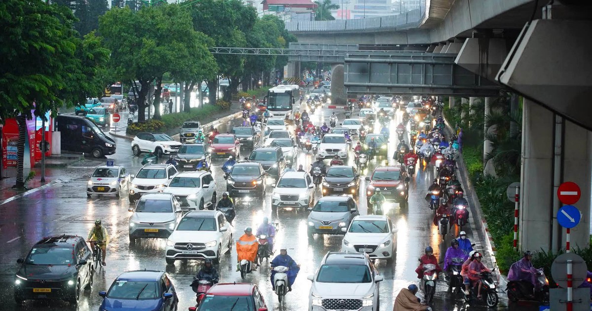 Nhiều khu vực mưa to sáng nay, cảnh báo sạt lở ở 10 tỉnh thành