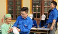 Đoàn Thanh niên Bộ Y tế khám bệnh và tặng thuốc miễn phí cho bà con vùng sâu, vùng xa Nghệ An