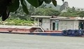 Bắt giữ 2 tàu chở đất sét và cát lậu trên sông Đuống
