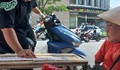 Người bán vé số không tay, không chân bị tráo 840 tờ vé gây phẫn nộ