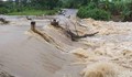 Phú Thọ: Đi qua đập tràn, một học sinh lớp 6 bị nước lũ cuốn trôi
