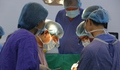 Hàng nghìn thầy thuốc của hệ đào tạo tinh hoa miệt mài cùng đồng nghiệp làm rạng danh y tế Việt Nam