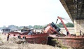 Trục vớt tàu đắm trên sông Lô sau vụ tai nạn thương tâm khiến 2 người tử vong
