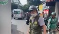 Phẫn nộ gã đàn ông đánh người giữa đường, còn thách thức 'mày biết tao là ai không?'