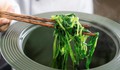 Khi ăn cơm, nên ăn rau hay thịt trước để giảm cân hiệu quả?