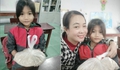 Xúc động món quà của học trò vùng cao dành tặng cô giáo