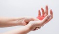 Tê tay chân liên tục cảnh giác với bệnh hiếm gây ảnh hưởng nghiêm trọng đến hệ thần kinh