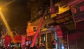 Hà Nội: Giải cứu người kẹt trong căn nhà 4 tầng bị cháy trong đêm