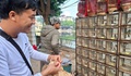 Chợ của người mê chim ở Hà Nội có gì lạ?