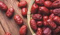 Táo đỏ khô bán tràn lan, nhận diện hàng đúng chuẩn thế nào?