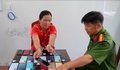 Bắt giữ 'nữ quái' trộm hàng loạt điện thoại ở Lâm Đồng
