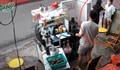 Người phụ nữ bị nhóm 'côn đồ' đánh dã man ngay trước nhà, cả phố sợ hãi không ai dám ngăn