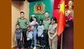Hỗ trợ 5 công dân Nigeria vi phạm pháp luật về cư trú hồi hương an toàn