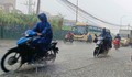 Hà Nội mưa dông giữa nắng nóng