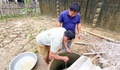 Thiếu nước sạch bên lòng hồ thủy điện ở Nghệ An