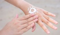 Cục Quản lý Dược tạm ngừng lưu hành kem chống nắng Esunvy Sun Care SPF 50+ PA++++