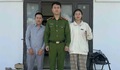 Bất ngờ nhận gần 100 triệu đồng từ tài khoản lạ, cô gái vội báo công an