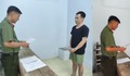 Khởi tố 4 đối tượng dùng súng quân dụng săn bắn voọc bạc nấu cao ở Phú Quốc